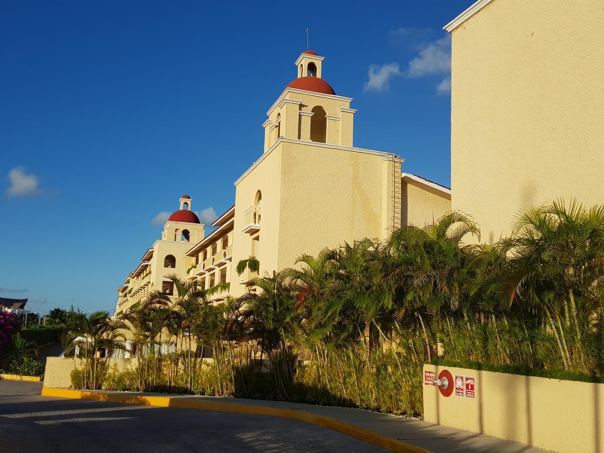 Suite Frente Al Mar Cancún Exterior foto